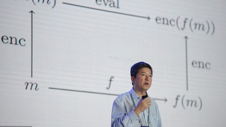 找到拓扑绝缘体的人走了,为我们在巨大未知中留下一束光